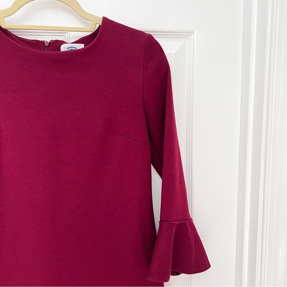 EUC wine color dress. 3/4 sleeeves - Picture 2 of 4